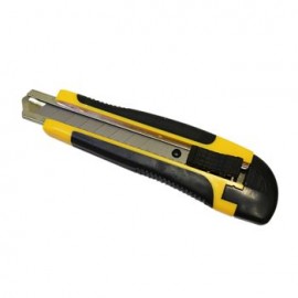 Cutter De Plástico Con Alma De Métal De 18MM Officemax